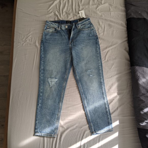 NWT Frank & Oak | Billie Relaxed Fit Jean, 26 - Picture 3 of 5